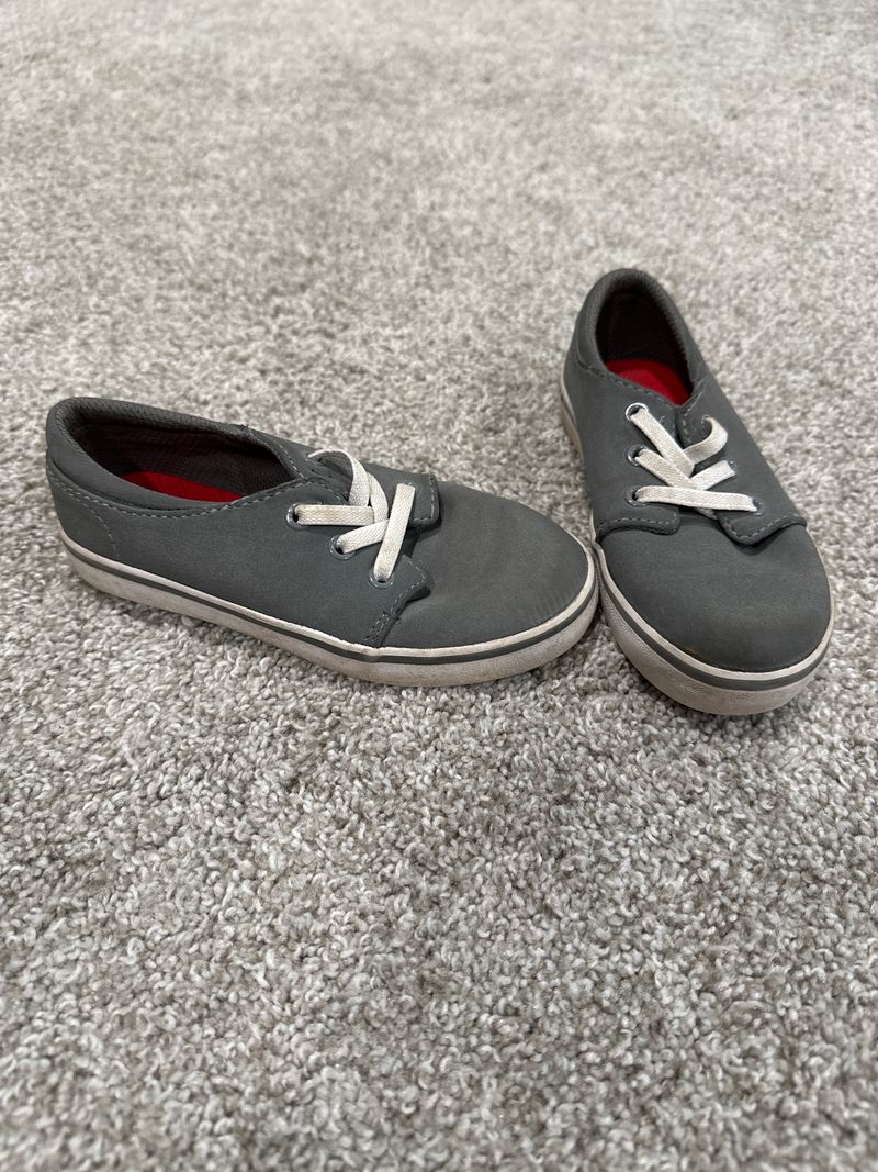 Grey Cat and Jack shoes  10 (Lil' Kid)