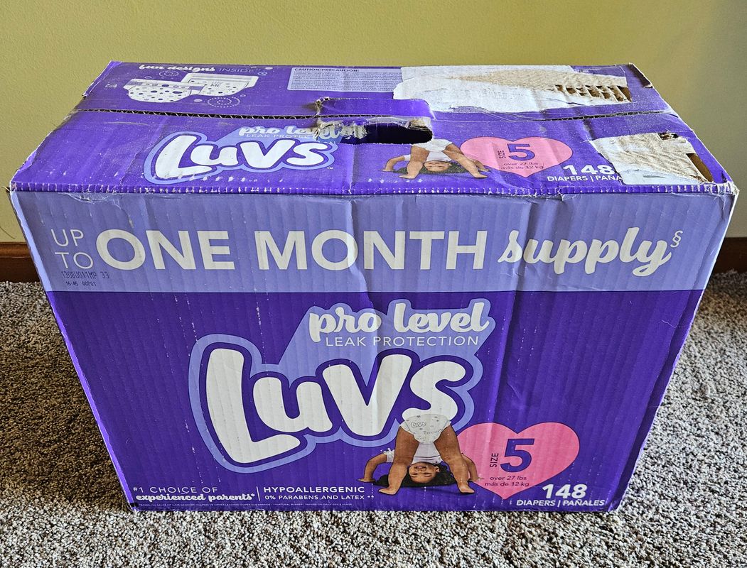 Luvs pro level full case of diapers Case of 148, size 5 diapers Potty and Diapering