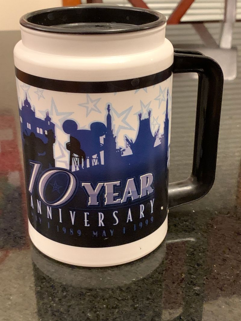 Disney MGM Studios insulated travel cup, 10-yr anniversary design. For hot or cold.