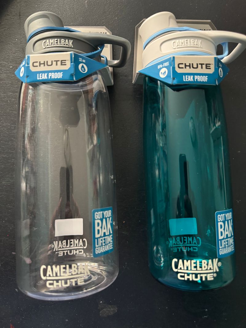 Camelbak NWT Set of 2 waterbottles brand new