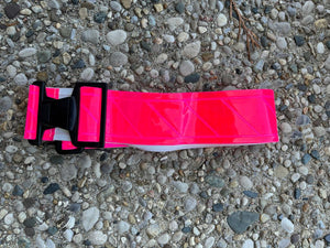 Pink reflective belt, adjustable