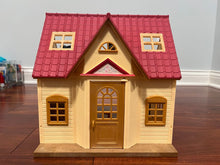 Load image into Gallery viewer, Calico Critters Red Roof House and play set w/cat family Dolls and Accessories
