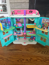 Load image into Gallery viewer, Gabbys Dollhouse Includes sound, accessories included Dolls and Accessories
