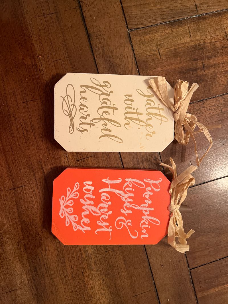 Greenbrier 2 small pumpkins signs