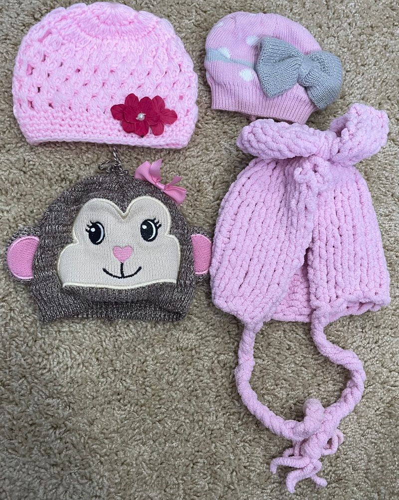 0-6month hats. Pink crochet with flower. Pink hat With silver bow. Monkey hat. Pink crochet with bow Newborn