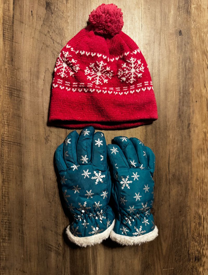 Blue gloves and pink hat  6