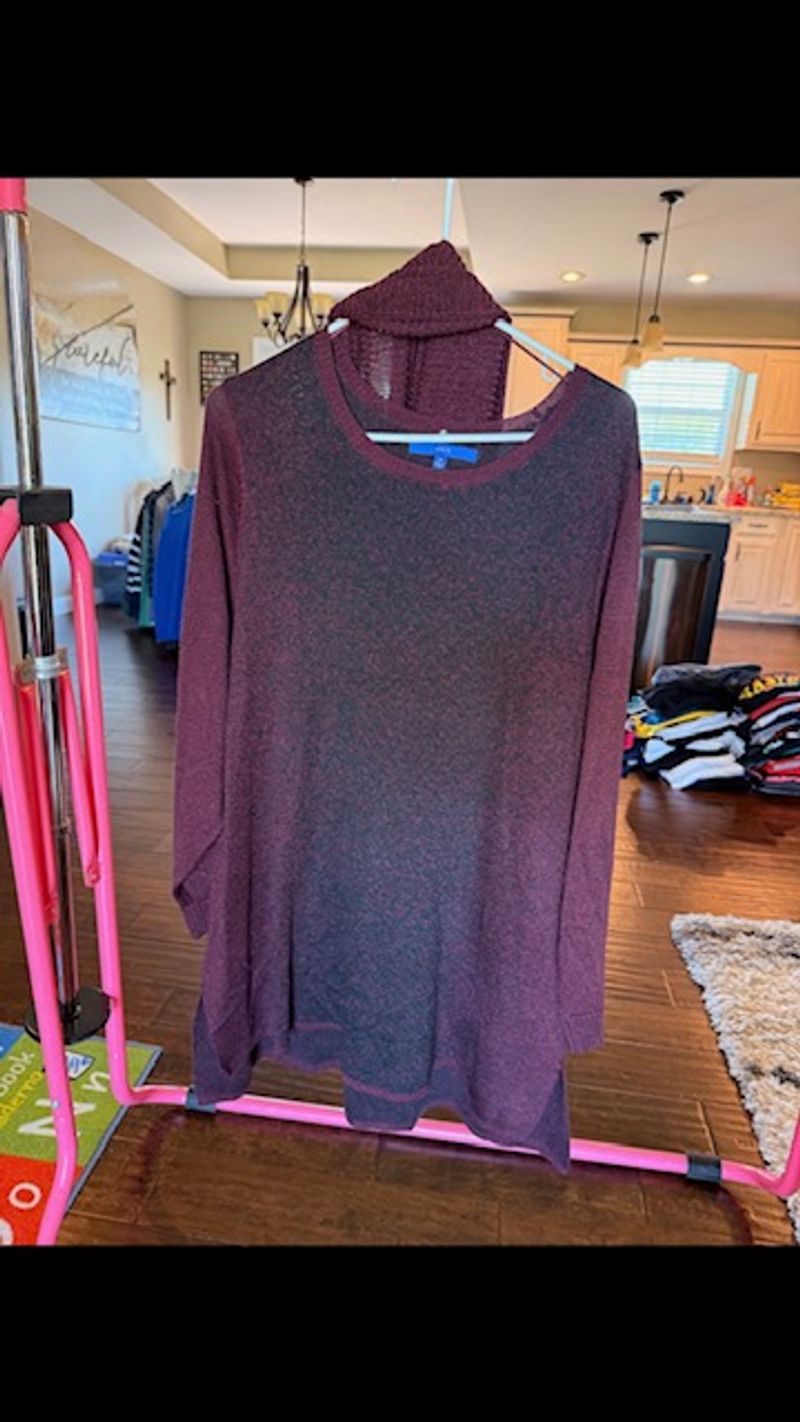 . maroon sparkle sweater with neck sweater that detaches Women's - XXL
