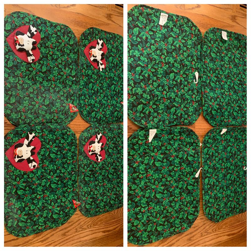 No Brand 4 Christmas Placemats w/Cows 16 in x 11 in