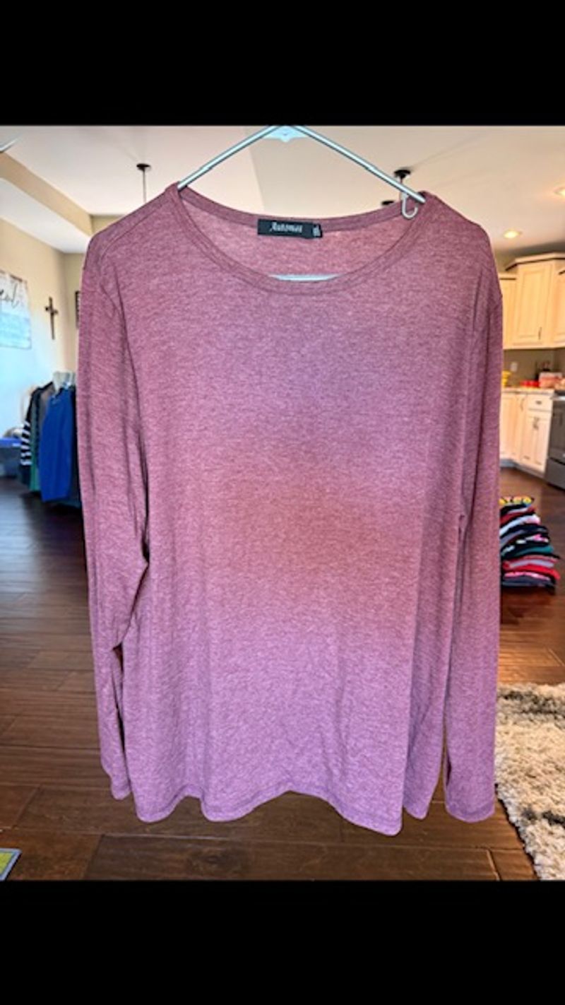 . solid color long sleeve tee Women's - XXL