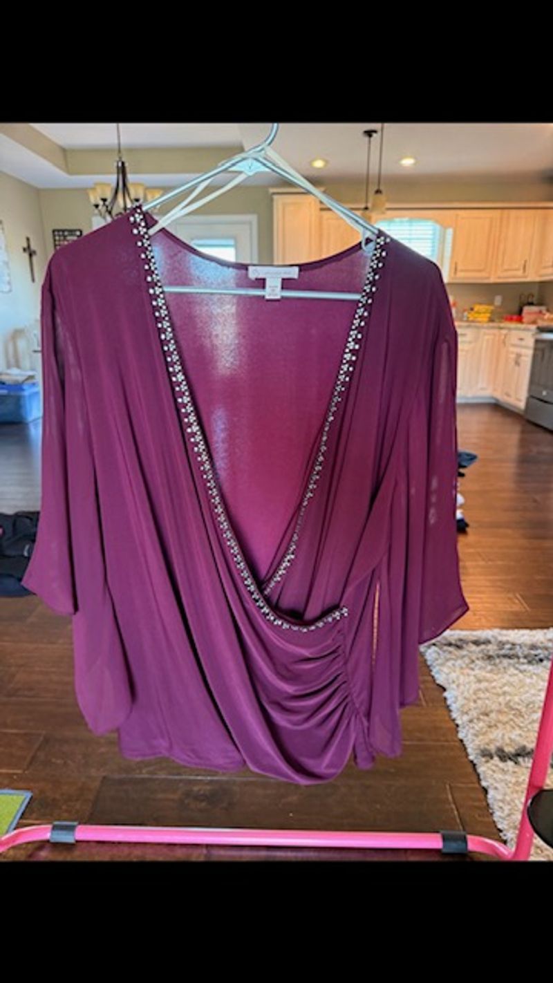 . maroon dressy top Women's - XXXL