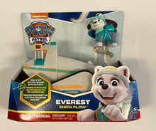 Load image into Gallery viewer, NEW! Nick Jr Paw Patrol Everest Snow Plow NIB 2 inch Husky Pup &amp; Vehicle Figures and Animals
