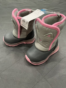 Carters snow boots NWT pink/gray 4 (Toddler)