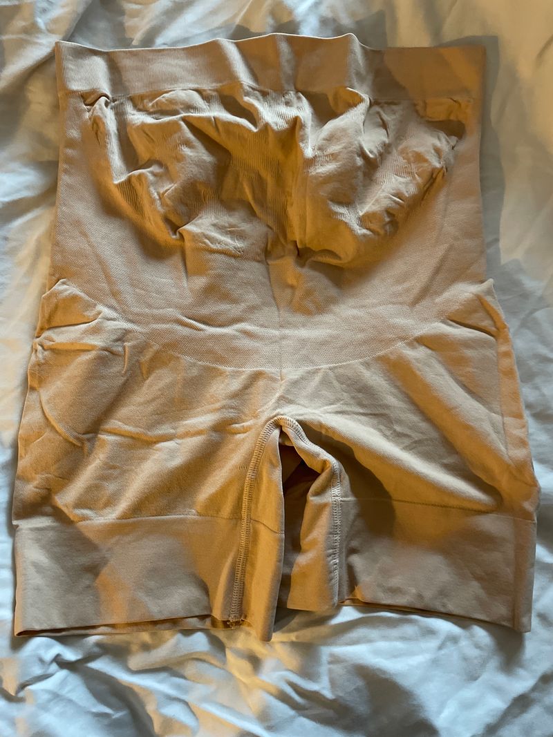 shapewear worn once for maternity pics Beige size xl shaping shorts undergarment worn once Women's XL 16