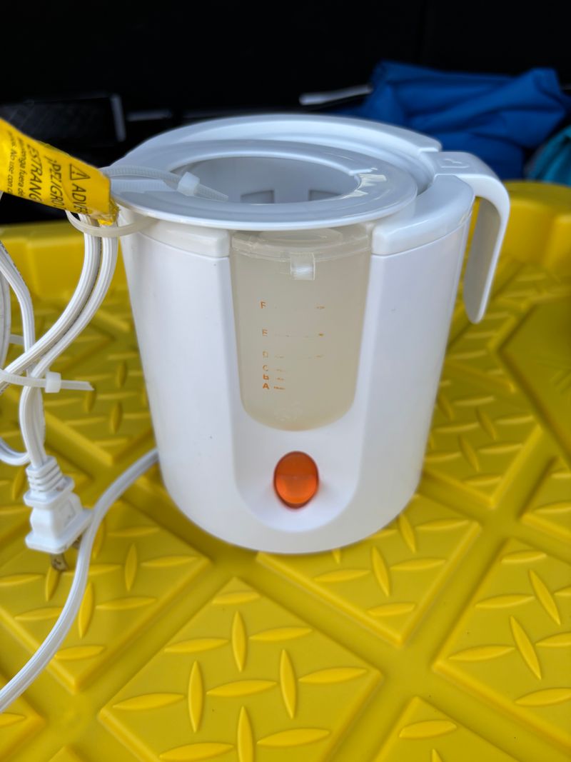 Munchkin Munchkin Fast Baby Bottle Warmer Sterilizer