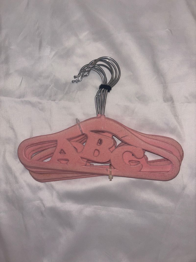 ABC infant felt hangers Pink