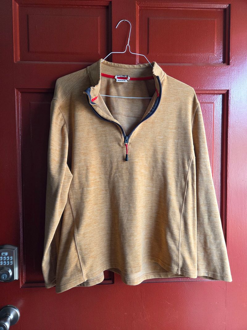 Avalanche pull over  Men's - XL