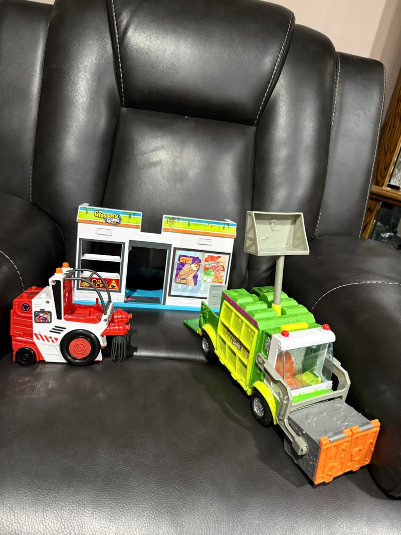 Grossery Gang Grossery Gang lot Pretend Toy