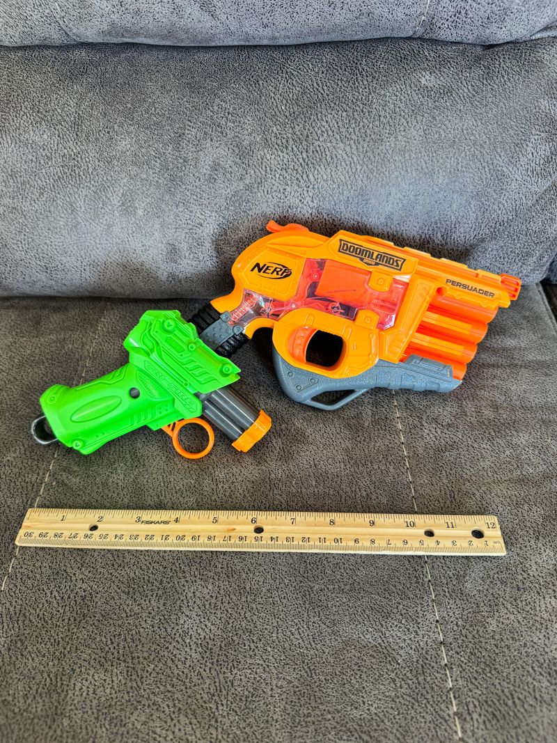2 Nerf Guns Doomlands, and tri-fire