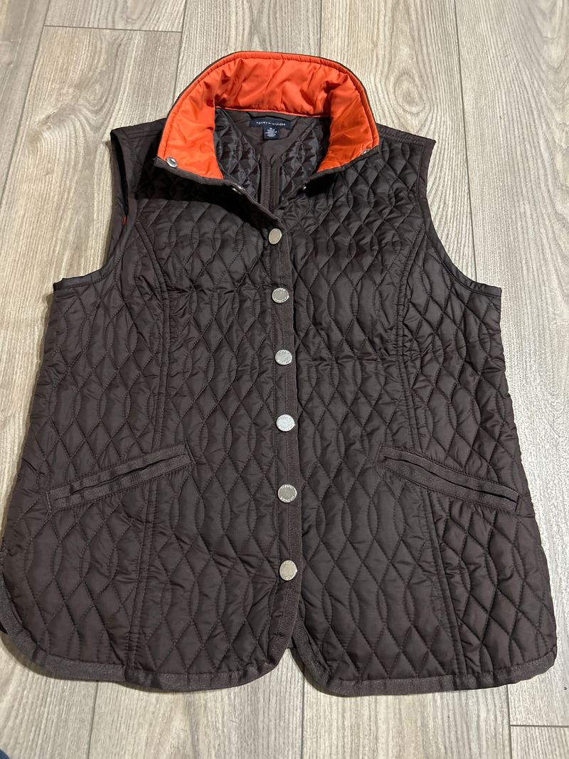 Tommy Hilfiger Brown and orange vest like new condition Women's - M