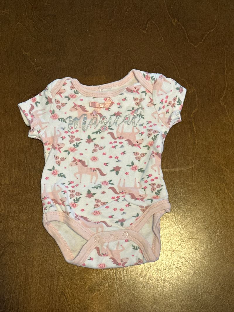 Baby Gear 0-3 month magical unicorn onesie 0-3 month magical unicorn onesie Newborn