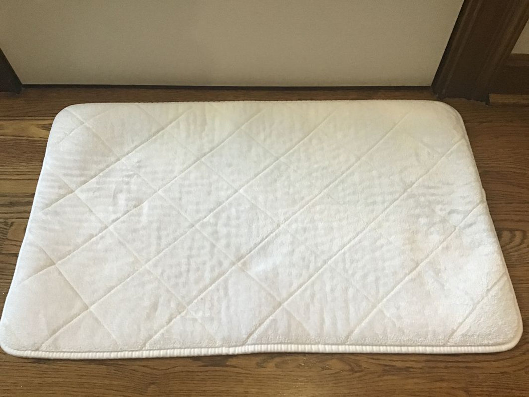 18 X  30 inch White Microfiber Bath Mat 18 X 30 Washable White Microfiber Bath Mat