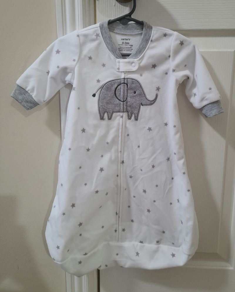 Carter's 0-3M fleece elephant sleeper Newborn