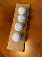 Load image into Gallery viewer, 4 knobs White with periwinkle Circle

