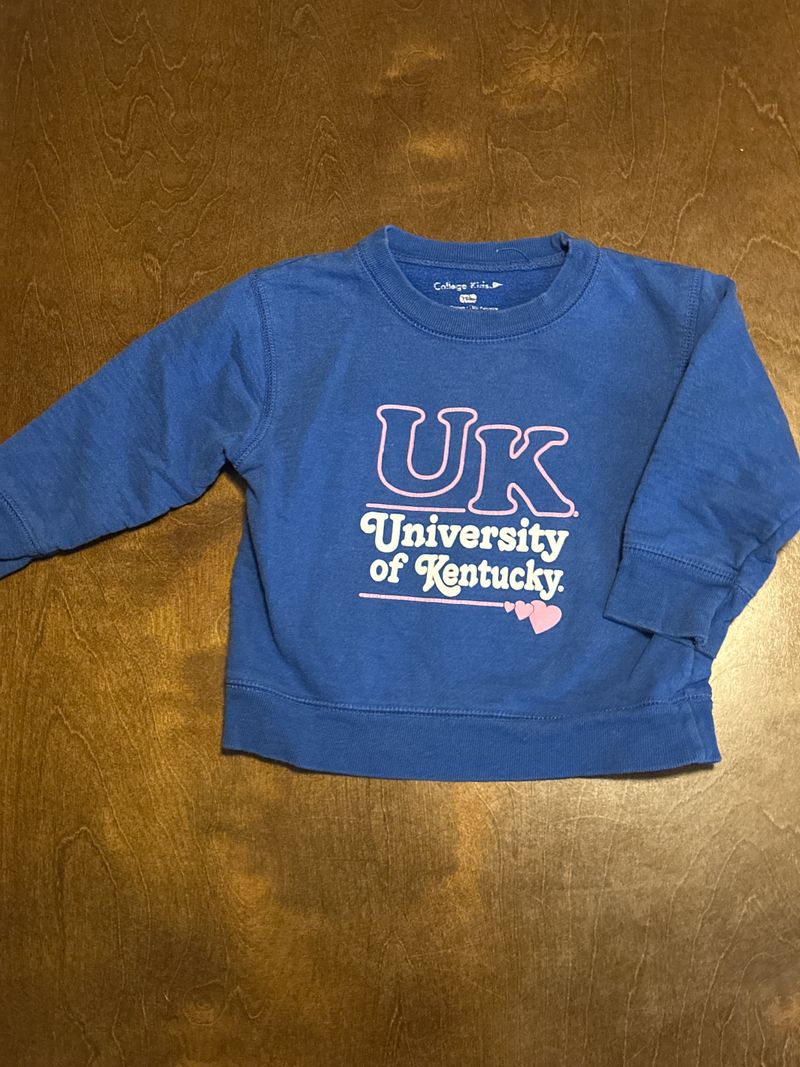 18 month vintage UK sweatshirt 18 month vintage UK sweatshirt 18 Months