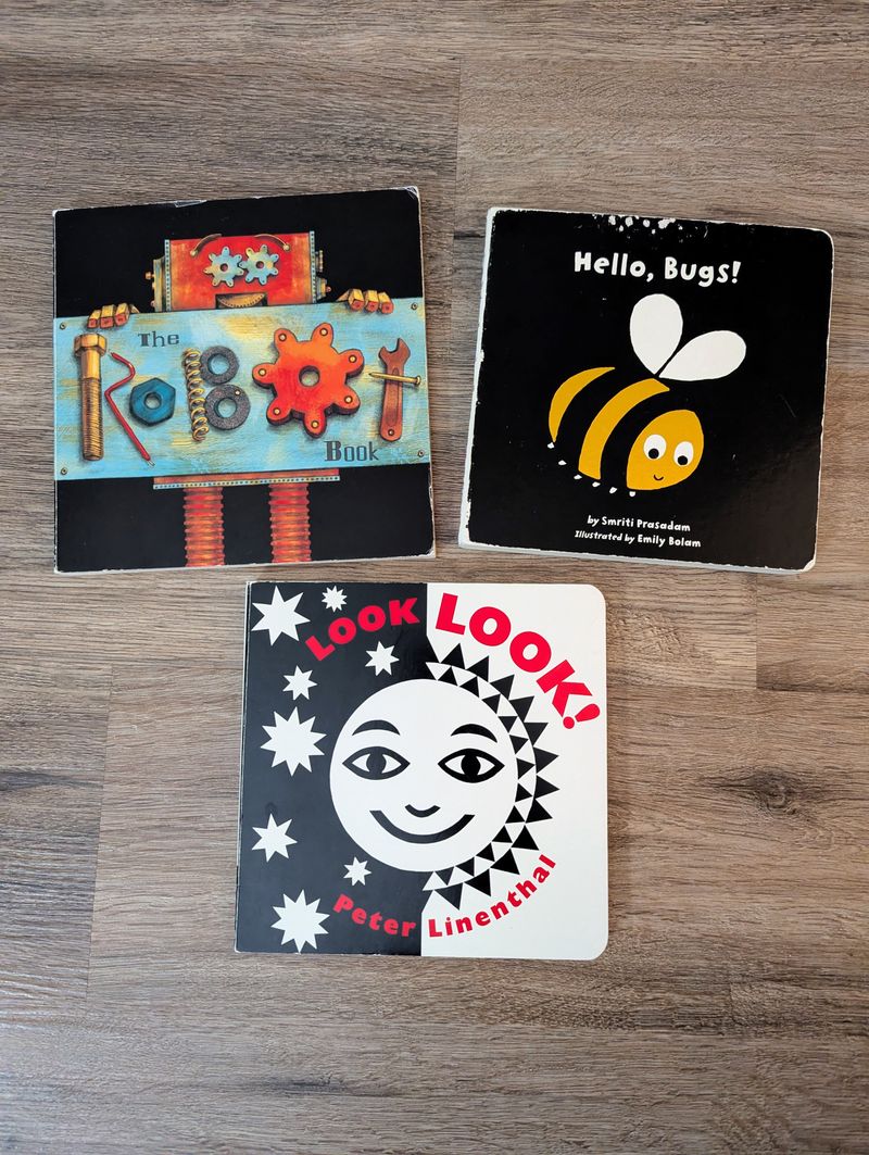 The Robot Book, Hello Bugs, Look Look Black and white infant board books, minor wear on covers only Board Book