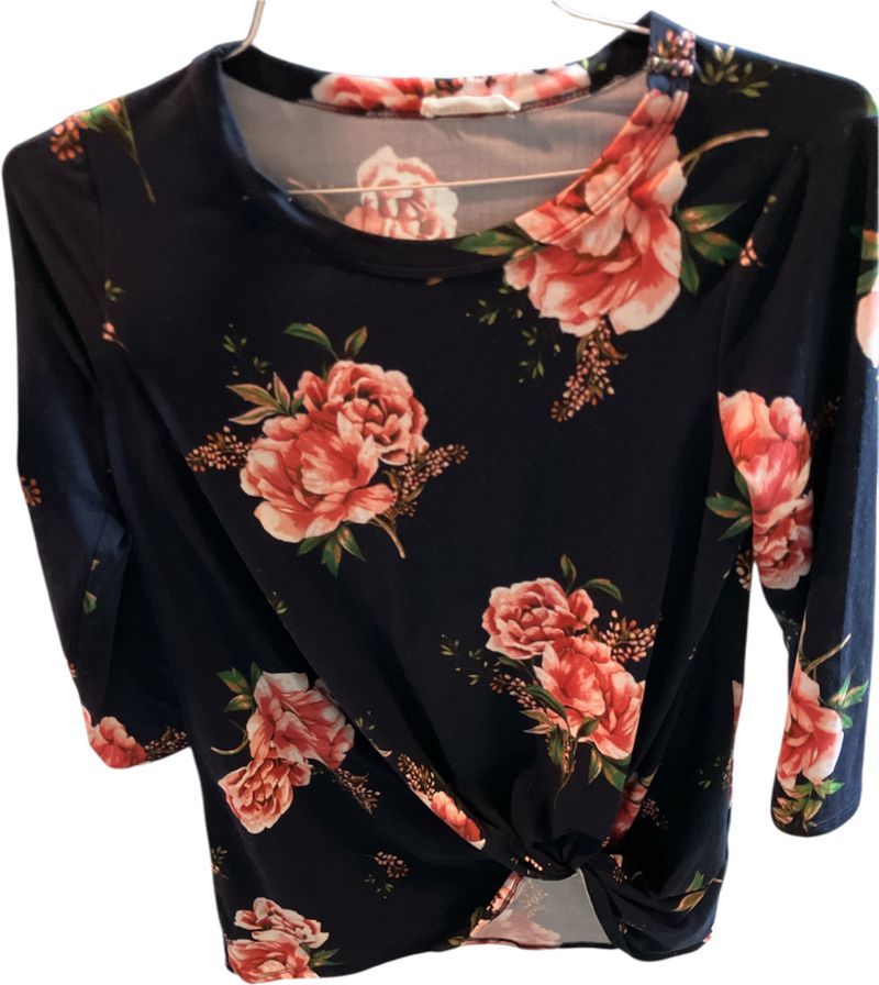 Reb and J Navy pink floral top Women's Med 8-10