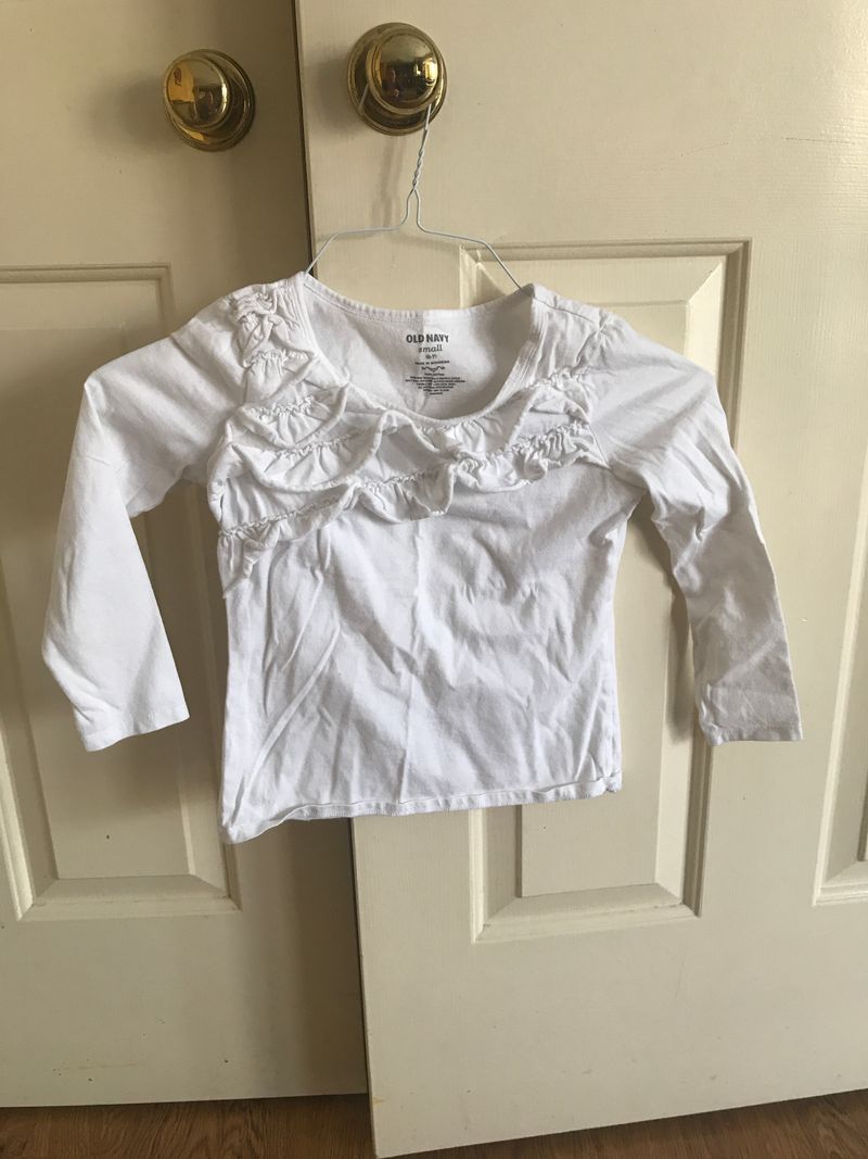 Old Navy White shirt 6