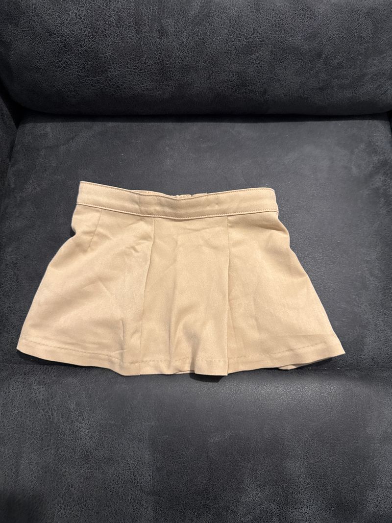 HM Beige pleated skirt 2T