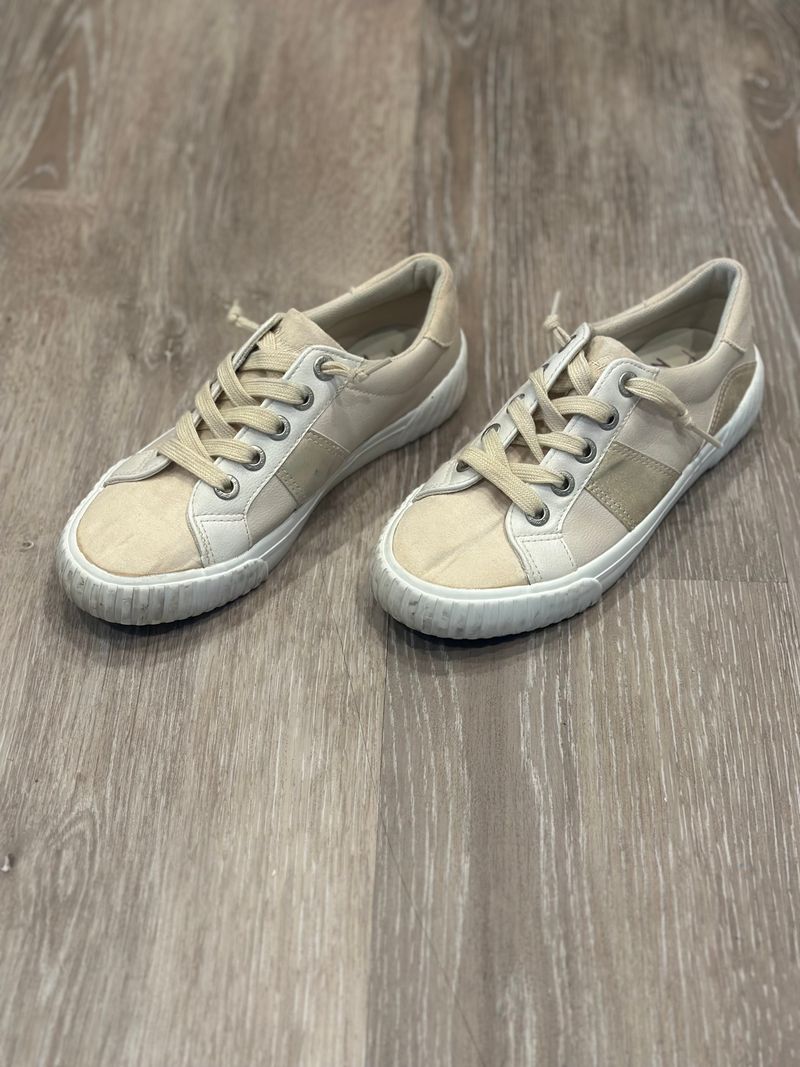 Blowfish, Size 7, Fashion Sneakers, Beige/Gold Sneakers w White Bottoms 7 (Adult)