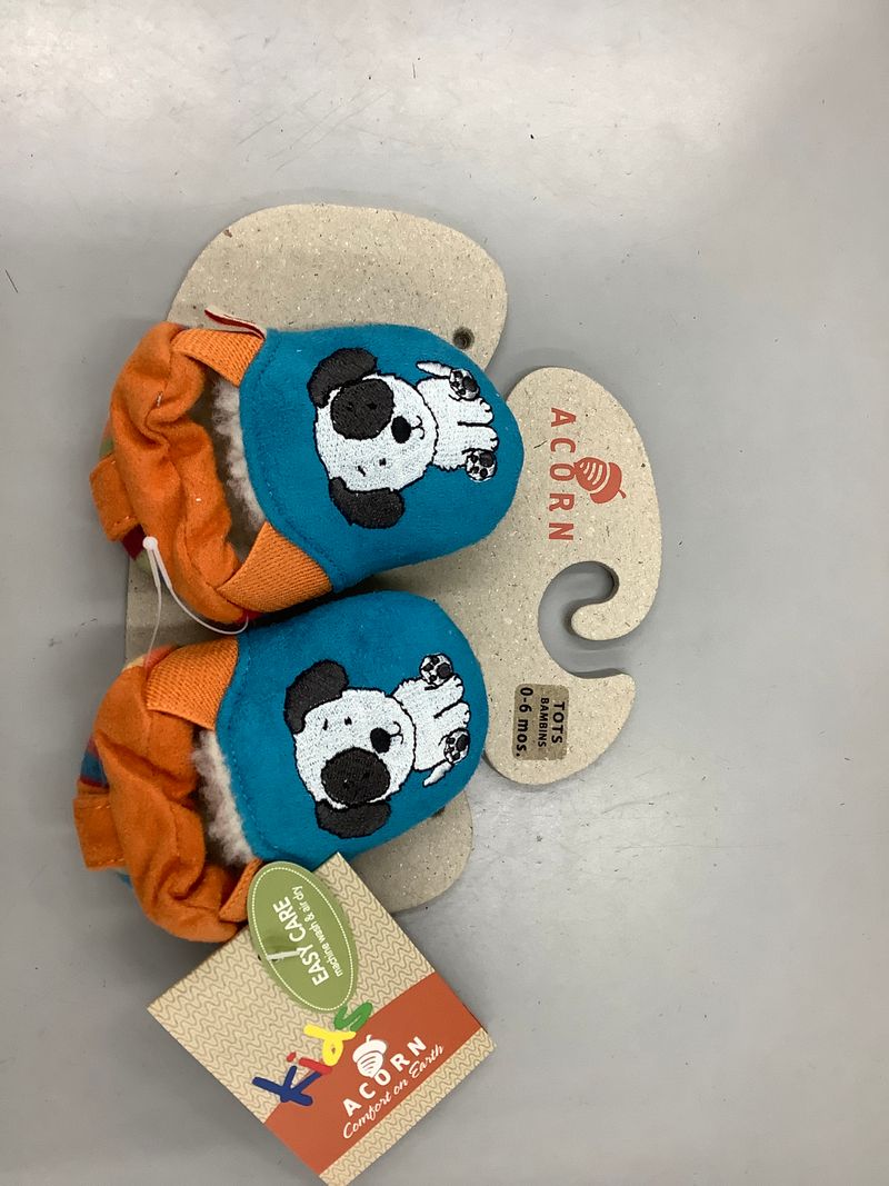 Acorn NWT Acorn 0 to 6 months dog shoes 0 (Infant Shoe)