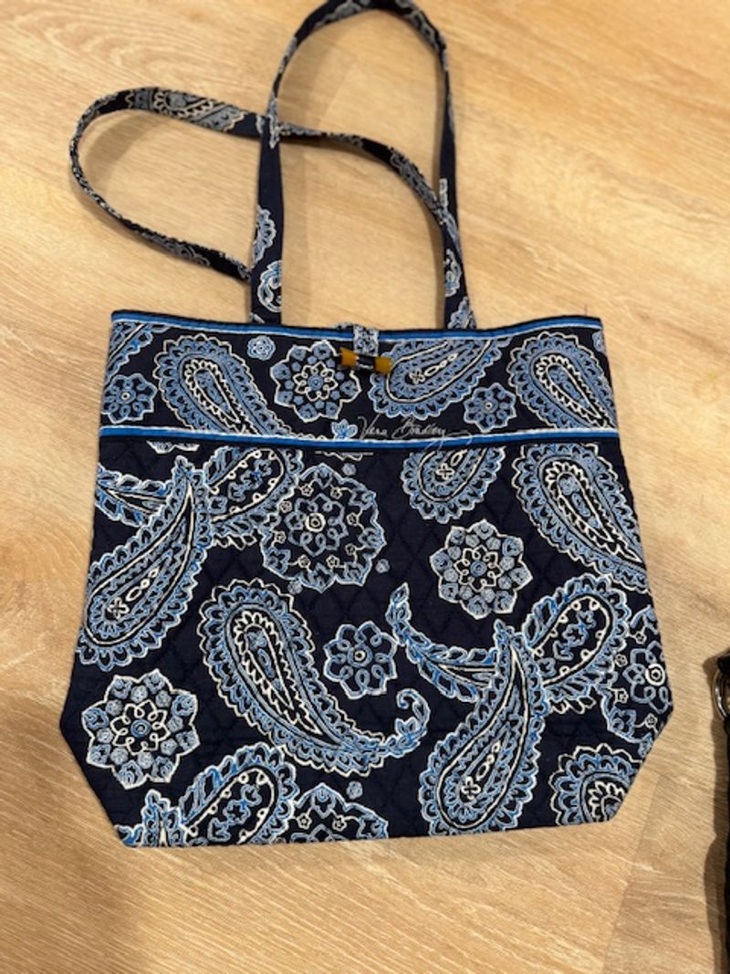 Vera Bradley Bag Navy Blue bag with paisley pattern
