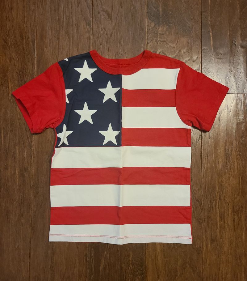 Childrens Place XS, size 4, patriotic t-shirt American flag, 4th of July, red, white and blue 4T