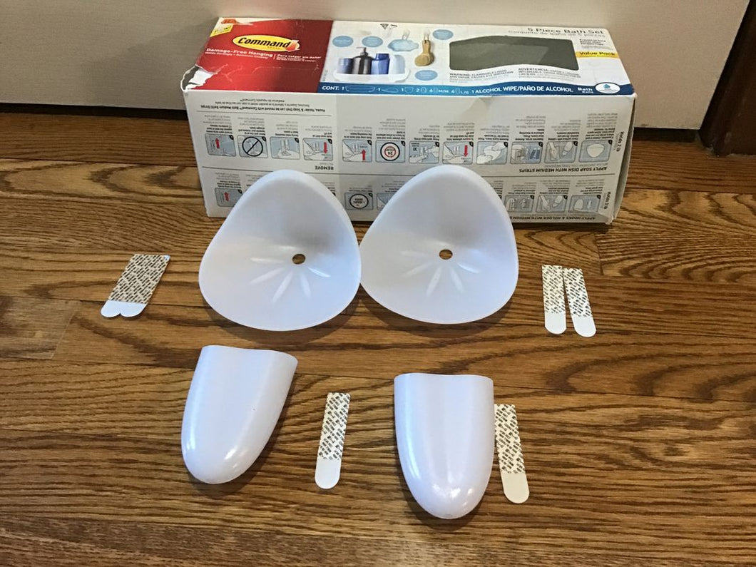 COMMAND 2 Frosted Soap Dishes & 2 Razor Holders 3M-2 Frosted Soap Dishes & 2 Razor Holders