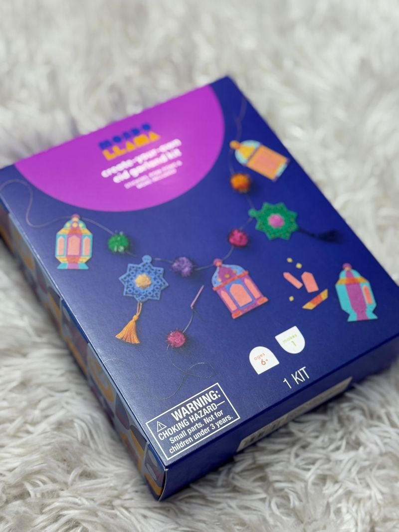 New Mondo Llama Hanukkah Craft NWT Eid Garland