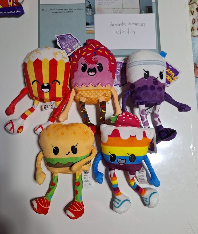 Pineapple Popcorn Show Plush Lot NWT Plush Toys