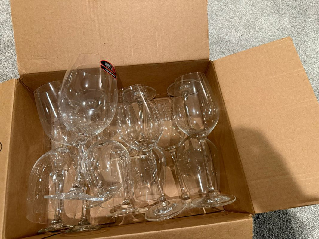 Box of 12 glasses Wine and champagne