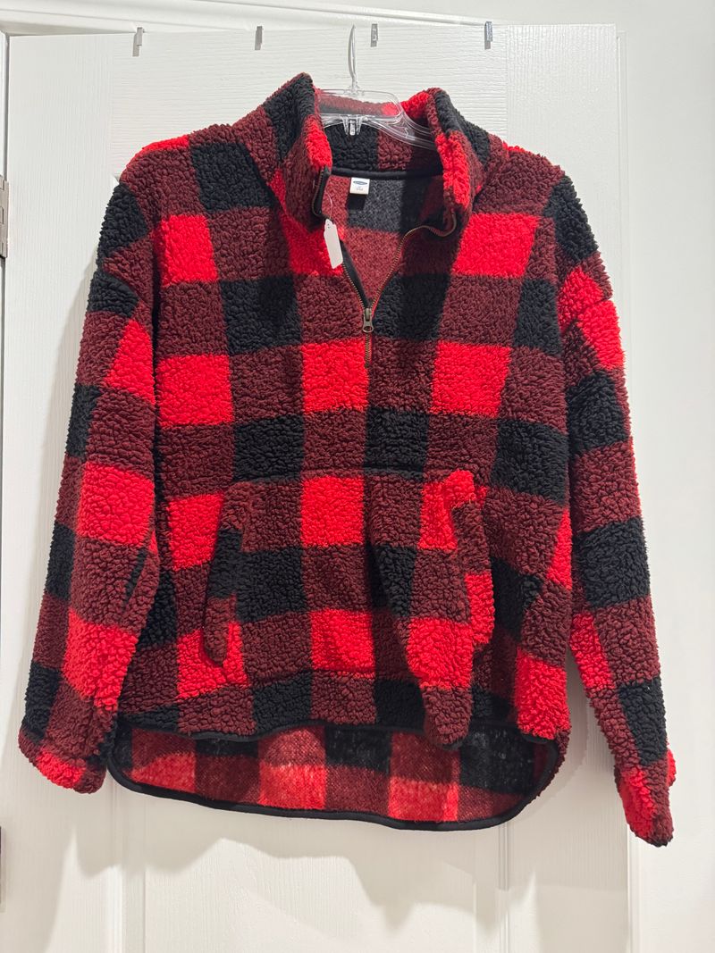 Old Navy Pullover Red Checkered pullover with Zipper, Cozy and Warm Women's - XL