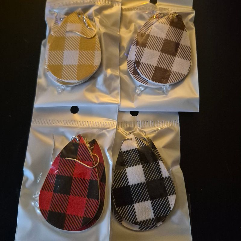 4 Pair Plaid Fabric Earrings NIB