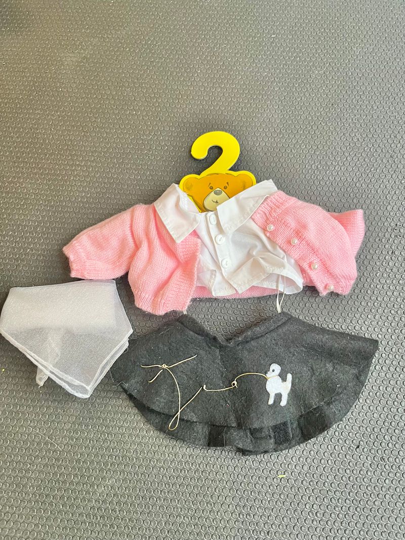 Build-a-bear outfit Includes hanger and 4 pieces in outfit Plush Toys