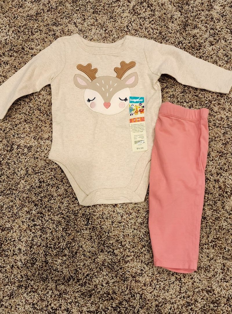0-3 month NWT winter onsie. 3mo pink pants  3 Months
