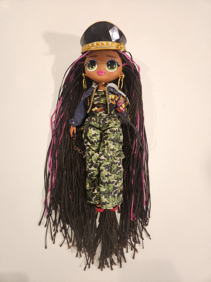 LOL Surprise OMG Remix Honeylicious Dolls and Accessories