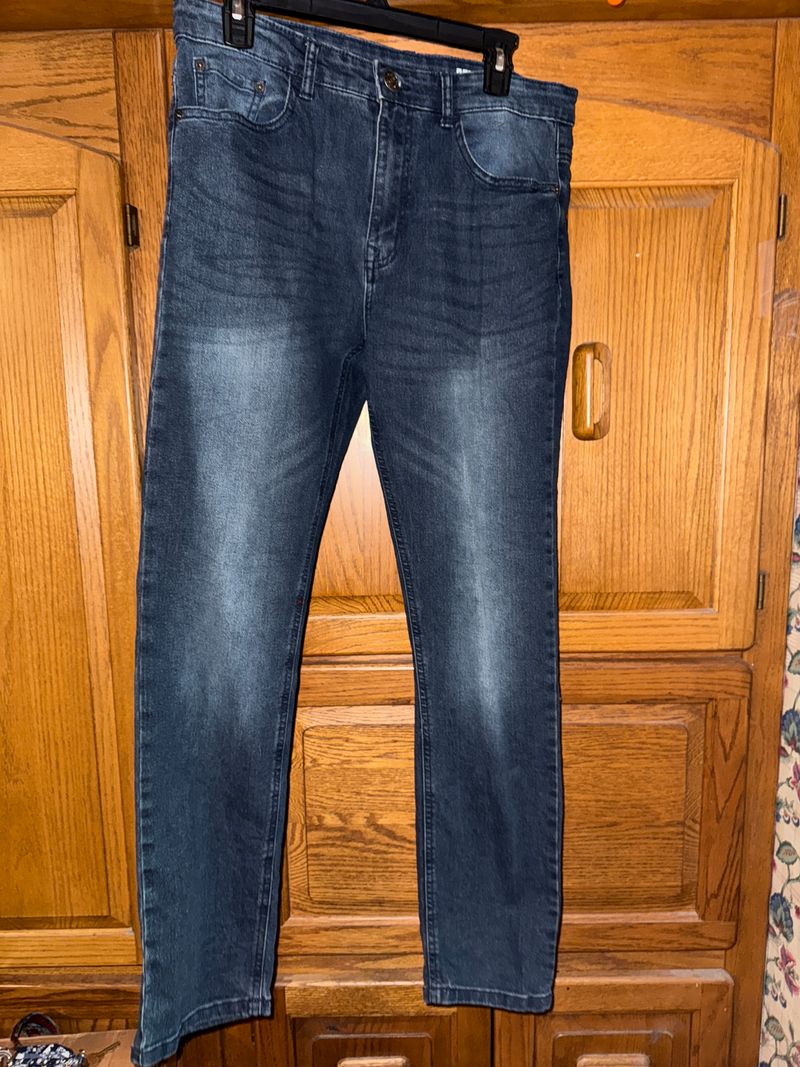 34x32 restricted slim fit Jean never worn 34