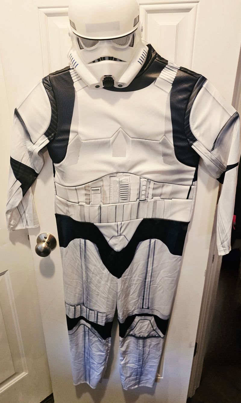 Jazwares Costumeplay Storm Trooper suit with mask 12