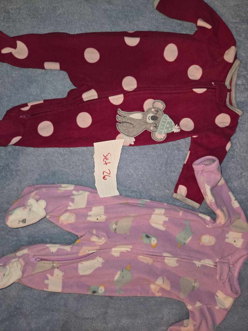 Set 26 2 sleepers 3 Months