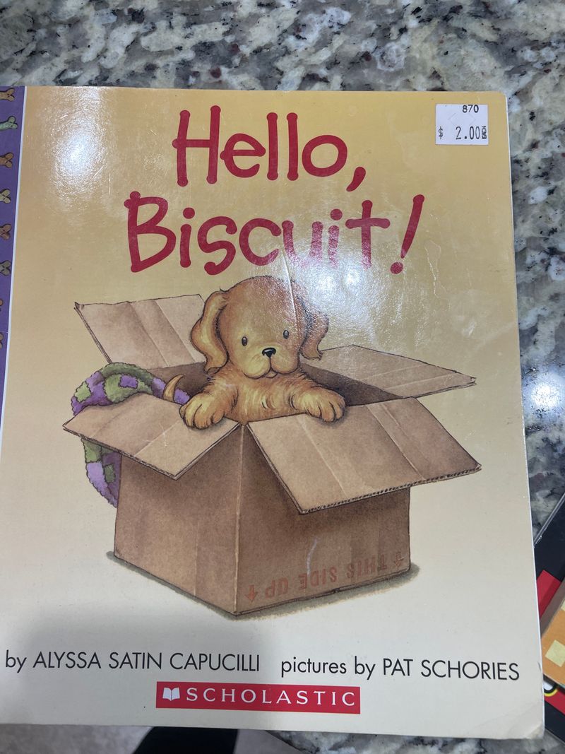 Scholastic Hello Biscuit Early Reader