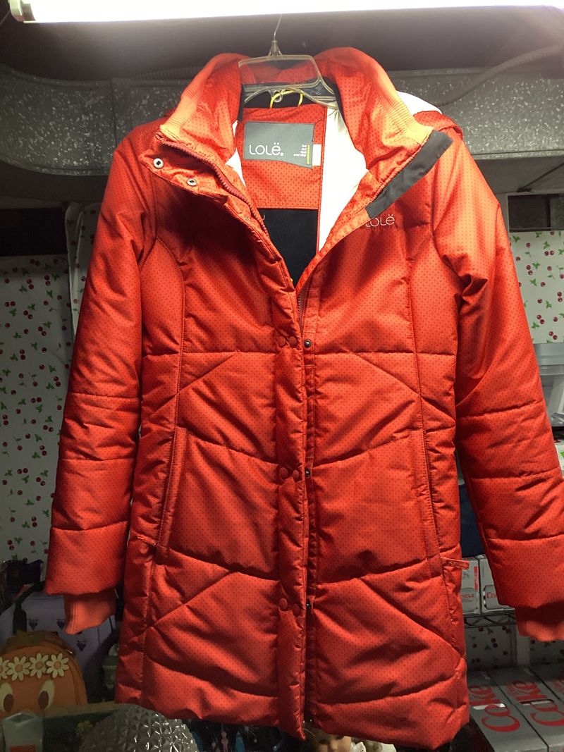 Lole Orange mid thigh hooded jacket. Like new waterproof.zip pockets. Women's - S